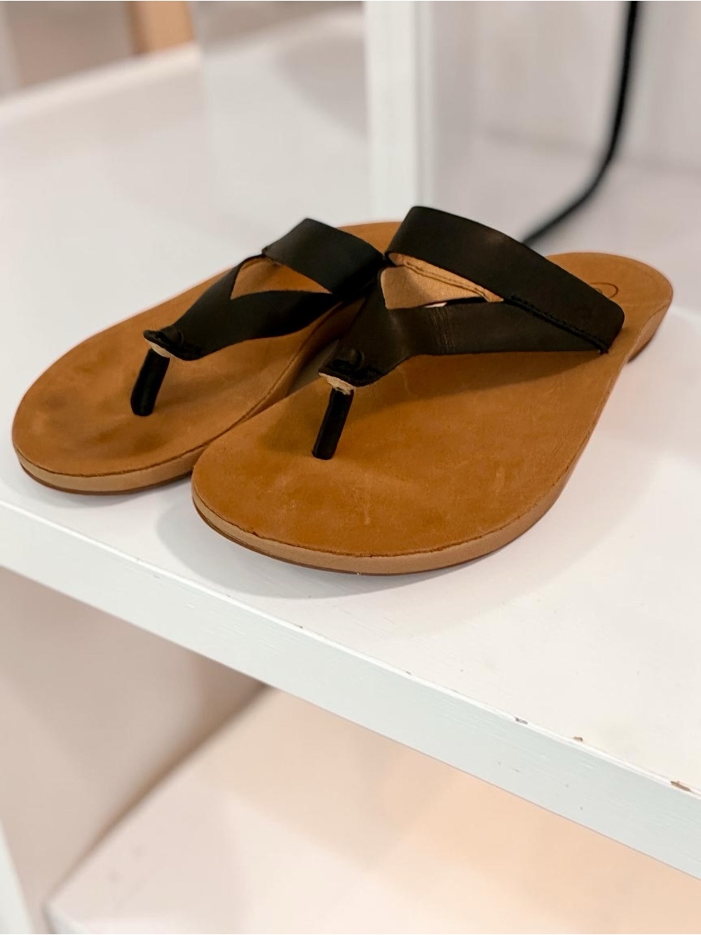 OluKai Black Leather Toe-Post Sandals with Tan Footbed - Picture 3 of 7